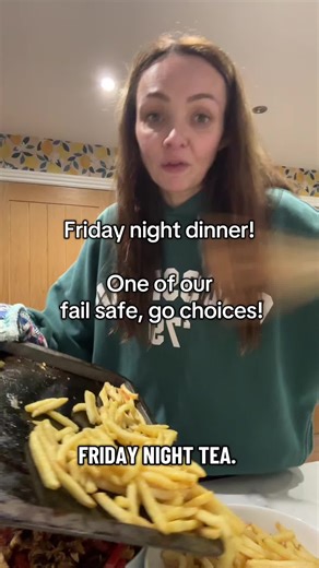 Friday night dinner! Anyone have their fail-safe, go-to meals! Ours is roast dinner or fajitas! No one ever complains and everyone’s full and happy! #fridaynightdinner #fajitas #familymeal #tiredmum #mumlife