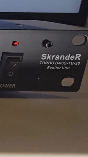 $2,300 pesos mexicanos ya con envío para hacer pedido mensaje 5554994365 ¡Revoluciona tu audio con el maximizador de sonido más avanzado del mercado! #bass #subwoofer #audioprofesional #hifi #woofer #parlantes