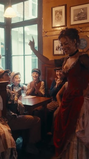 Oom Pah Pah live in Olde London Pubs | Oliver! on Stage