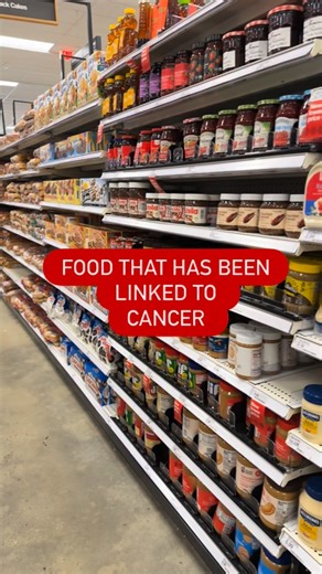 Jen Smiley on Instagram: "FreeMorningGuide.com to discover 3 common foods killing your energy and ruining your day. AllCleanSwaps.com - shows you 2000+ clean swaps at the grocery TheLABELletter.com - clean recipes Read The Labels app - scan your groceries to see if they are clean or not clean Comment SWAPS #ibsdiet #target #deli #meat #cancer"