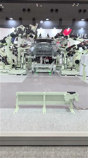 Automotive assembly line robots #robot #irex2025 #automobile