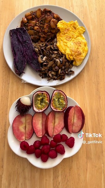 The difference between a high fiber and low fiber day of eating is so noticeable. Less cravings, full for hours, & satisfied when I eat like this. I love it 😍😍 #fitnessgirl #healthylifestyle #wellness #nutrition #wholefoods