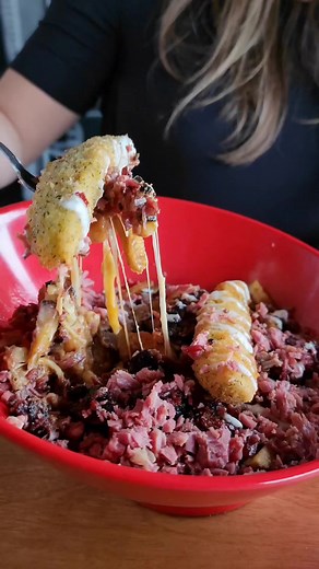 172 reactions · 20 shares |  Alerte à la poutine!  Notre création...