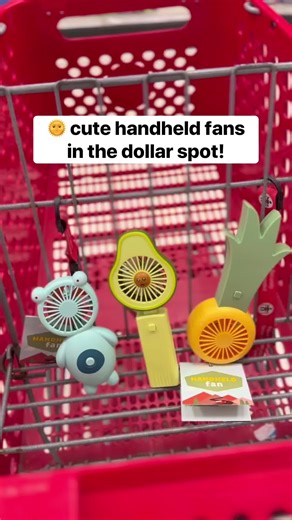 🌞 Look how cute these handheld fans are! They’re new to the dollar spot and will probably sell fast! Each one features 3-speed settings and takes AA batteries. The avocado one is my favorite 🥑 #target #targetdollarspot