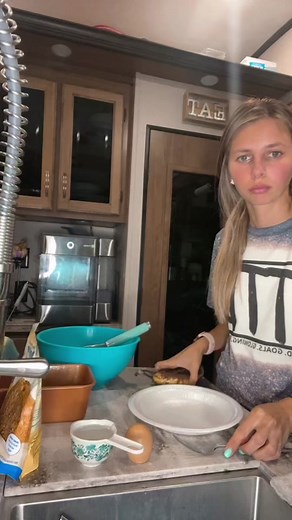 RV Baking Hack: Easy Banana Bread Recipe