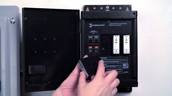 Replacing SmartGuard® Whole House Surge Modules