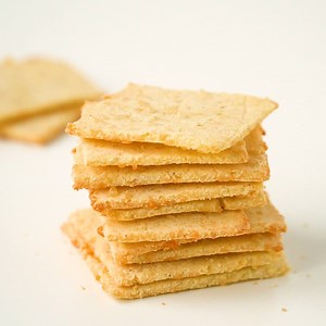 362K views · 160 reactions | 3-ingredient KETO, LOW CARB fathead crackers are easy to make and are delicious for snacking! Get extra tips for making these crispy coconut flour crackers perfectly in the recipe link. FULL RECIPE FROM Wholesome Yum - Low Carb Recipes HERE => https://www.wholesomeyum.com/keto-fathead-crackers-recipe/ | Wholesome Yum - Easy Healthy Recipes | Facebook