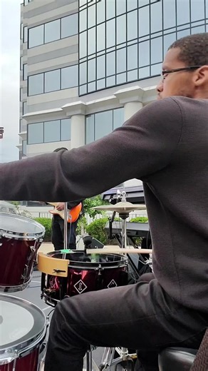 Good vibes only! Ceaser🎷 Deal Roosevelt 🎹 Micheal🎸 Matt🎸 Stevie Wonder -All I Do #StevieWonder #AllIDo #LiveMusic #LiveBand #soultonecymbals
