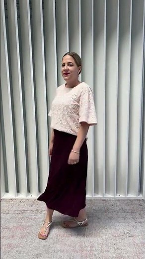 8 Packing-Light Outfits for Your Next Getaway | Holiday Capsule Try-On | Leina + Fleur