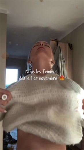 249K views · 4.3K reactions | Allez la saison des chaussons, jogging cocooning, écharpe, plaid, films de Noël, chocolat chaud est bientôt ouverte 泥罹☕️ #cocooning #automne #novembre #plaidetchocolatchaud #PlaidLovers #CocooningTime #ModeCocon #SoiréePlaid #HiverChaud #MomentsChaleureux #ConfortAbsolu #VibesCocooning | le.temps.dune.decoandco | Facebook