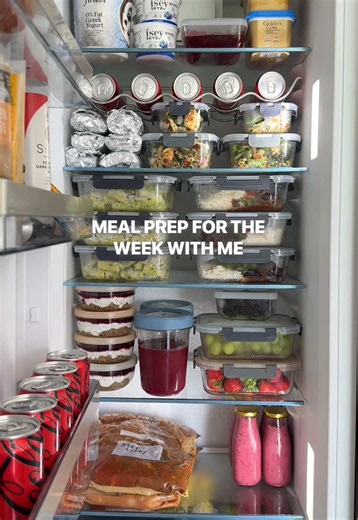 Are you ready to fill your Fridge, Freezer, Slowccoker and Airfryer? Then say hello to my brand new book, PREP & GO 👋 I created Prep & Go to show just how simple, delicious, and enjoyable healthy meal prep can be. Whether you're looking for quick, easy lunches to take to work or simple dinner dump bag recipes ready for the slow cooker or the Airfryer, this book has you covered. Here's what you can expect: ✅ 100 healthy recipes that help save you time ✅ Save ££ with your airfryer and slowcooker 