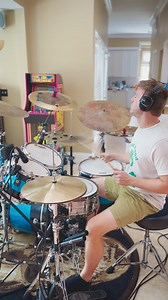 We're always astounded by the raw talent in our community - check out Max Botko (@mr_robotko) bringing some crazy beats on his Maple originals! 💙 | Natal Drums