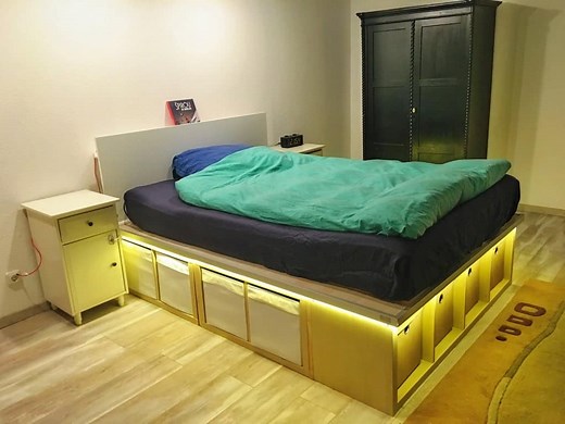 This is how I made a waterbed frame from IKEA KALLAX