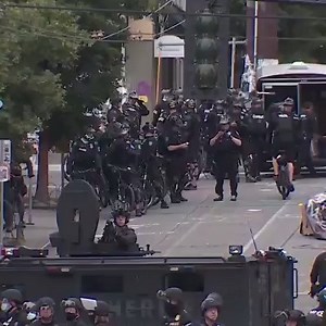 10K views · 288 reactions | Seattle police arrested 30 people while clearing the Capitol Hill occupied protest zone Wednesday on orders from the city's mayor >> https://bit.ly/2ZrT0ki | FOX19 | Facebook