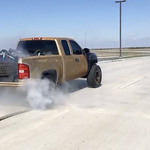 71K views · 612 shares | Listen to that 4.8L SCREAM!  | Max file size 60MB...submit your videos! www.TruckDaily.net/TruckSubmission (Link in bio) | TruckDaily | Facebook