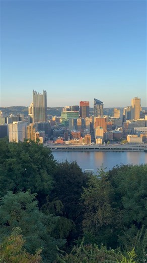 Perfect day up on Mount Washington! 🙌 #pittsburgh #fallvibes #ScenicViews | View Pittsburgh