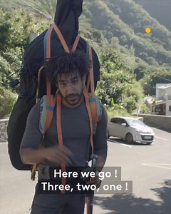 202K views · 2.9K reactions |  Il y a ceux qui portent un sac au dos et ceux qui portent une contrebasse sur le dos !  Voici l'incroyable tournée d'une bande de musiciens dans les hauts de La Réunion.  Faites une virée musicale ce mercredi 27 novembre à 19h45 dans Archipels !  | Réunion la 1ère | Facebook