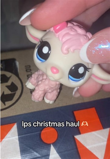 Unboxing New Littlest Pet Shop Collectibles