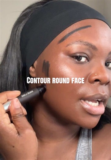 Contouring Techniques for a Round Face Shape