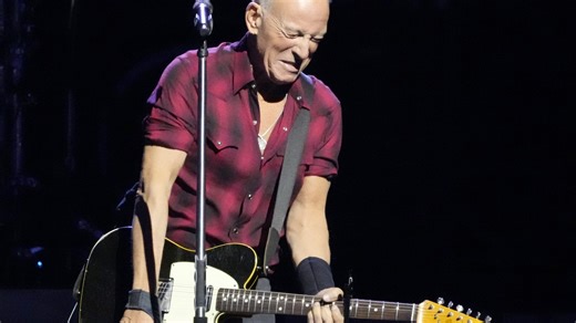 Bruce Springsteen and E Street relaunch tour in Phoenix: 'Pure joy watching Bruce'