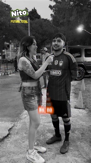 403 reactions · 6 comments |  ¡El Ping Pong de Nito de @bimbo_mexico llegó con todo!  Yolo se puso a prueba y nos reveló todos sus secretos  ⚽ ¿América o Cruz Azul?  ¿Messi o CR7? ❤️ ¿Soltero o con pareja? El capitán Yolo, presidente de Chamos, no se guardó NADA  ¿Ya sabías esto? #Nito #BimboMexico #Yolo #Chamos #KingsLeague #Futbol #LigaMX #Messi #CR7 #América #CruzAzul | Futbol Total | Facebook