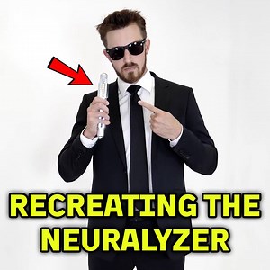 RECREATING THE NEURALYZER FROM MIB 🕶️💥 | The Hacksmith
