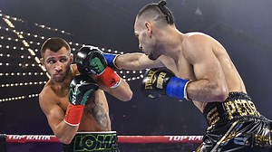 Vasyl Lomachenko vs Jose Pedraza. Full fight video