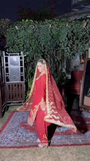 Aarani’s Era on Instagram: "ZAR-E-RIWAAYAT✨ Shop these beautiful ensembles from our latest collection, crafted in pure fabrics and elevated with intricate handwork. Each design reflects timeless elegance and refined craftsmanship, bringing a perfect balance of tradition and modern grace. Thoughtfully made for those who appreciate quality, detail, and understated luxury. In frame- @jasmeetgagre @unnatkaur @_lavanyaathakurr_ @sheebagayyur @noorkaurrrr_ Outfits- @aaranisera Makeup- @makeupbynavgill