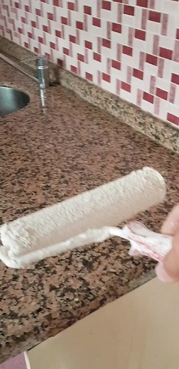 How to Apply Adhesive Sealant to Kitchen Countertops