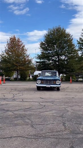 73 reactions | 1967 Dodge D100 #truck #classiccars #automotive #mopar #fblifestyle | SRTLIVE | Facebook