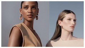 Light Reflecting Foundation Campaign (Nars Cosmetics)