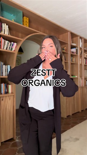 The only travel set I’m wearing these days @Zestt organics #traveltiktok #travelset #fypシ゚viral