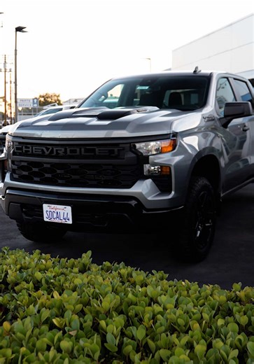 2025 Silverado 1500: Smart Features and Bold Design