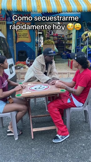 Etiqueta a ese amigo o amiga que es loco con el domino 😂😩#viral #viraltiktok #viral_video #rels #kanyewestrd @DEPIA Y YA🥇