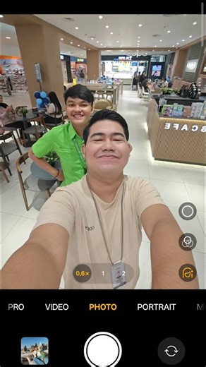 OPPO Experience Store CSB on Instagram: "The best Camera selfie 0,6x OPPO RENO 15 SERIES, Buruan cobain fitur andalan RENO 15 di OPPO STORE CSB MALL CIREBON #oppocirebon #oppobrandstore #oppoindonesia #oppostoreindonesia #oppostore"