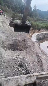 1.7M views · 4.2K reactions | China’s Poclain Machine in Action #PoclainMachine #ConstructionTech #ChinaInnovation | Fact Pulse | Facebook