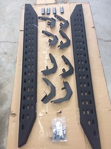 Go Rhino RB20 running boards installed on ZR2