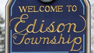 Edison plans new community center