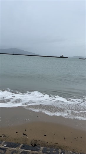 The San Francisco Bay Area was inundated with high water levels and flooding over the weekend as a result of King Tides. King Tides generally occur twice a year. When the Moon, Earth, and Sun are aligned during a Full or New Moon, the aligned gravitational pull creates really high and really low tides. January 2 was a full moon. Earth reaching perihelion in its orbit around the Sun was another cosmic factor contributing to these particularly high tides. The Earth’s orbit is an elliptical (a fanc