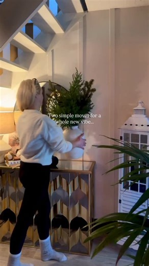 Out with the old, in with the new♥️ Hi Guys, I was Looking for a simple way to elevate my entryway. I can tell you I’m obsessed!!🤩 Anyone that has been following my stories of recent would of seen my new console table that I purchased, and now a completed look with my new Arched Mirror all from @amazon I couldn’t be happier with the results 👏🏼👏🏼 Creating a focal point with two new pieces and layering different textures are two surefire ways to elevate a room’s design😊 What do you think of 