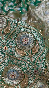 Katancraft ™ | Very beautiful banarasi katan silk saree | green | Direct from manufacturer Price ₹8500/- INR To book dm +91 8917786154 @katancraft .... | Instagram