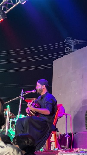 Yi konsa singer — comment karo aur batao