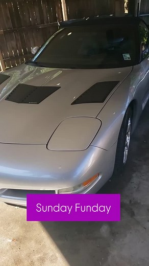 Two clean vettes. #c5 #c6 #louisiana #fast #corvette | William Wells