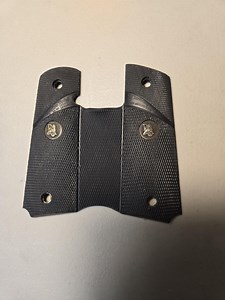 Pachmayr grips for 1911 – LNIB – free shipping