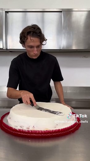 Giant Cake Baking by Magrì Alberto | Pastry Chef Interview