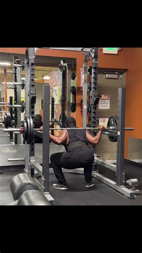 275lb Pin Squats 3x4 #powerlifting #pinsquats