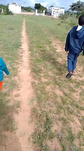 Kanti why abadala ngeskhathi sikhula babesishayela ukukha izthelo zeganga,uxakuxaku,umtshovu noma yisgangatsha😂babengayenzi kuhle kodwa ngoba phela yizthelo zeganga. Skhule nzima bo aii,uxakuxaku pho🙆. #fypシ゚viralシ #reelschallenge #everyone #nonfollowers | Wizzie Sthembiso Dube