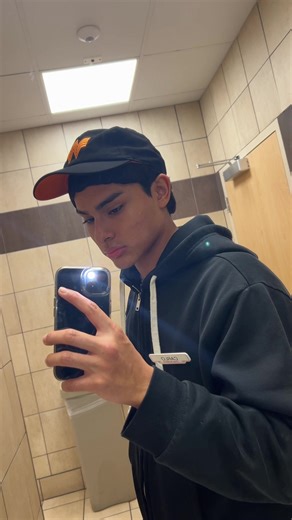 Best Worker Strategies for Effective Team Collaboration