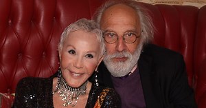 Αλέξανδρος Λυκουρέζος για Ζωή Λάσκαρη: «Συμβιώσαμε 41 χρόνια και αυτό δείχνει ότι συγχωρέθηκαν οι όποιες αταξίες»