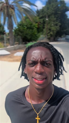 If you want to have this freedom while running your business DM me”System” and i will show you how #fyp #onlinecoaches #cyprus #aiautomation